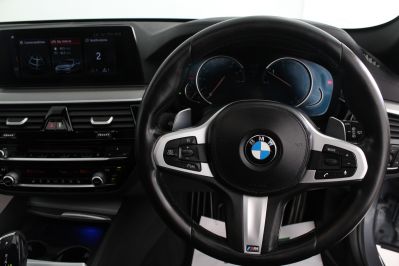 BMW 5 SERIES 520D M SPORT TOURING - 5272 - 18