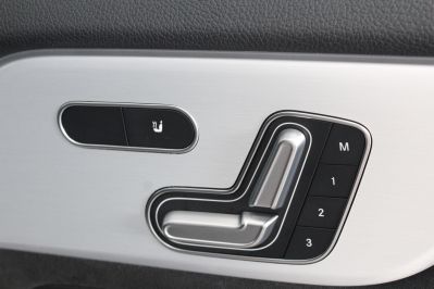 MERCEDES GLA-CLASS GLA 250 E AMG LINE PREMIUM PLUS - 5950 - 40