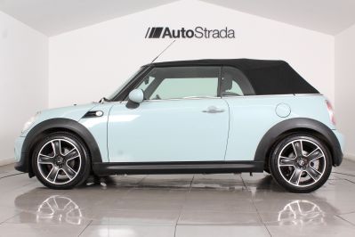 MINI CONVERTIBLE COOPER D - 5966 - 21