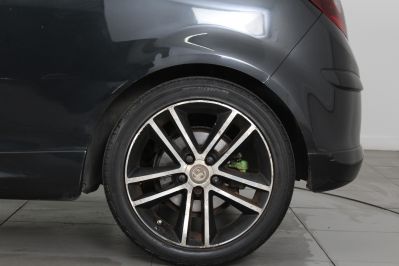 VAUXHALL CORSA BLACK EDITION - 5915 - 47