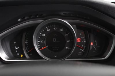 VOLVO V40 T3 MOMENTUM NAV PLUS - 5969 - 48