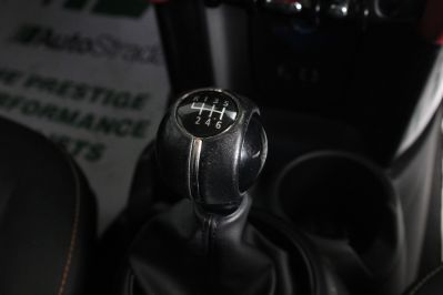 MINI HATCH COOPER D - 5928 - 33
