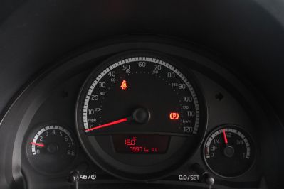 VOLKSWAGEN UP TAKE UP - 5929 - 21