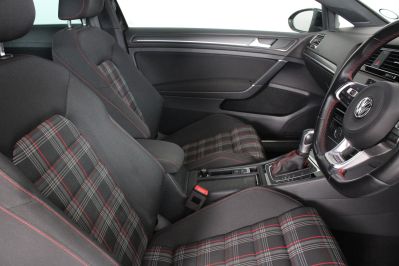 VOLKSWAGEN GOLF GTI PERFORMANCE TSI DSG - 5917 - 51