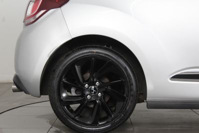 DS DS 3 BLUEHDI PERFORMANCE LINE S/S - 5935 - 48