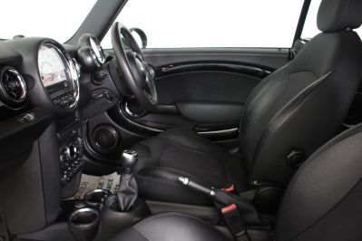 MINI CONVERTIBLE COOPER D - 5966 - 47