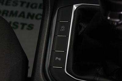 VOLKSWAGEN TIGUAN SE NAV TSI - 5906 - 36