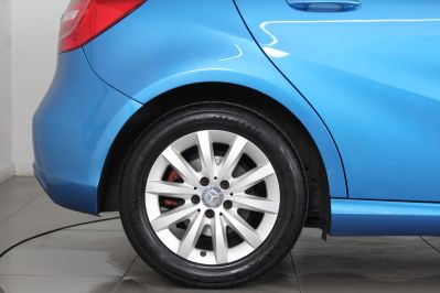 MERCEDES A-CLASS A180 CDI BLUEEFFICIENCY SE - 5913 - 55
