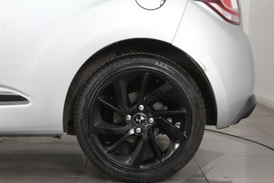 DS DS 3 BLUEHDI PERFORMANCE LINE S/S - 5935 - 51
