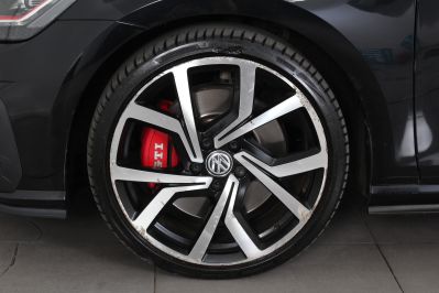 VOLKSWAGEN GOLF GTI PERFORMANCE TSI DSG - 5917 - 72