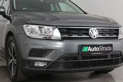 VOLKSWAGEN TIGUAN SE NAV TSI - 5906 - 52