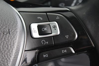 VOLKSWAGEN TIGUAN SE NAV TSI - 5906 - 22
