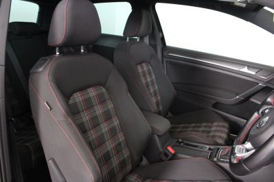 VOLKSWAGEN GOLF GTI PERFORMANCE TSI DSG - 5917 - 50