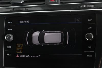 VOLKSWAGEN TIGUAN SE NAV TSI - 5906 - 26