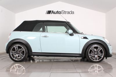 MINI CONVERTIBLE COOPER D - 5966 - 20