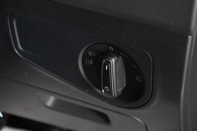 VOLKSWAGEN TIGUAN SE NAV TSI - 5906 - 32
