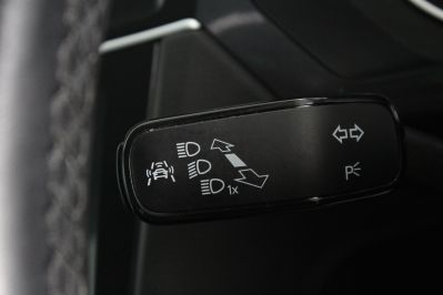 VOLKSWAGEN TIGUAN SE NAV TSI - 5906 - 19