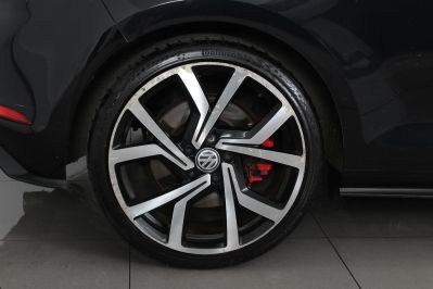 VOLKSWAGEN GOLF GTI PERFORMANCE TSI DSG - 5917 - 73