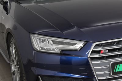 AUDI A4 S4 TFSI QUATTRO - 5952 - 61