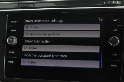 VOLKSWAGEN TIGUAN SE NAV TSI - 5906 - 25