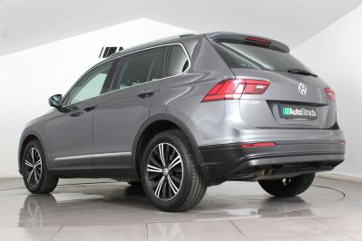 VOLKSWAGEN TIGUAN SE NAV TSI - 5906 - 15