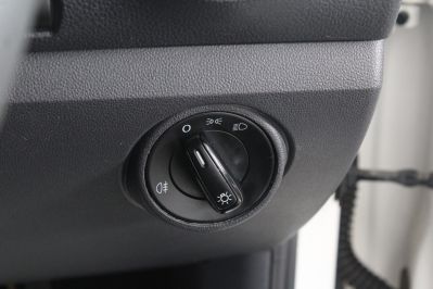 VOLKSWAGEN UP TAKE UP - 5929 - 27