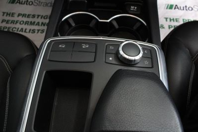 MERCEDES M-CLASS ML350 BLUETEC AMG SPORT - 5956 - 34