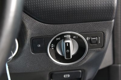MERCEDES A-CLASS A180 CDI BLUEEFFICIENCY SE - 5913 - 43