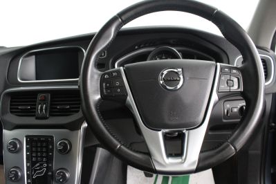 VOLVO V40 T3 MOMENTUM NAV PLUS - 5969 - 54