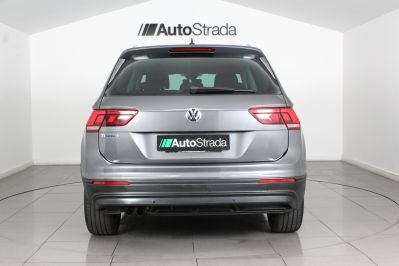 VOLKSWAGEN TIGUAN SE NAV TSI - 5906 - 9