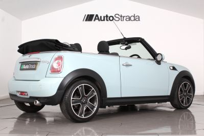 MINI CONVERTIBLE COOPER D - 5966 - 16