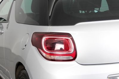 DS DS 3 BLUEHDI PERFORMANCE LINE S/S - 5935 - 44