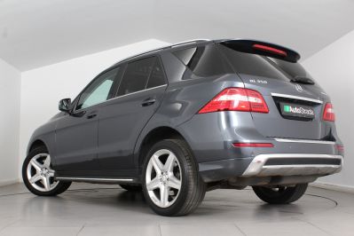 MERCEDES M-CLASS ML350 BLUETEC AMG SPORT - 5956 - 7