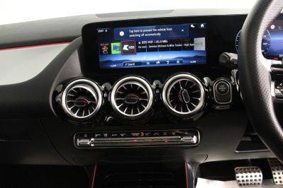 MERCEDES GLA-CLASS GLA 250 E AMG LINE PREMIUM PLUS - 5950 - 35