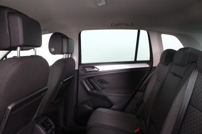 VOLKSWAGEN TIGUAN SE NAV TSI - 5906 - 47