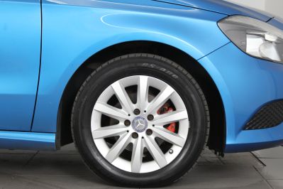 MERCEDES A-CLASS A180 CDI BLUEEFFICIENCY SE - 5913 - 56
