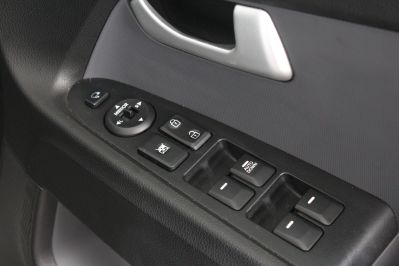 KIA SPORTAGE CRDI 3 SAT NAV - 5907 - 33