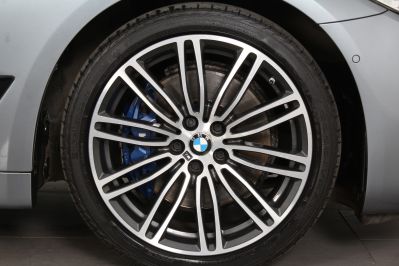 BMW 5 SERIES 530D M SPORT TOURING - 5261 - 71