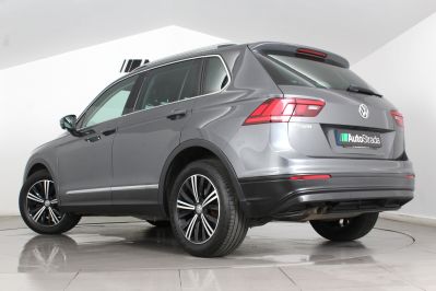VOLKSWAGEN TIGUAN SE NAV TSI - 5906 - 7