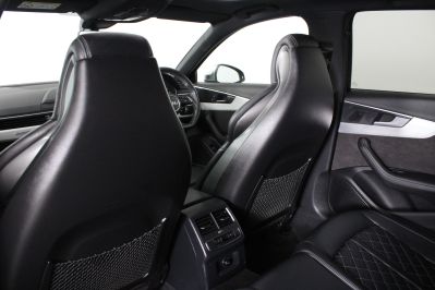 AUDI A4 S4 TFSI QUATTRO - 5952 - 53