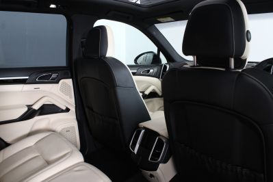 PORSCHE CAYENNE D V6 TIPTRONIC S - 5914 - 42