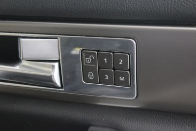 LAND ROVER DISCOVERY 4 SDV6 HSE - 5916 - 38