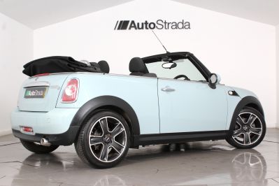 MINI CONVERTIBLE COOPER D - 5966 - 10