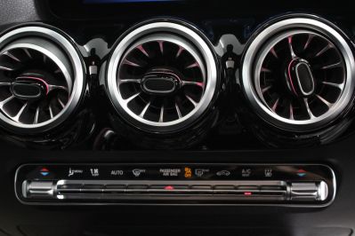 MERCEDES GLA-CLASS GLA 250 E AMG LINE PREMIUM PLUS - 5950 - 36