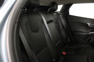 VOLVO V40 T3 MOMENTUM NAV PLUS - 5969 - 37