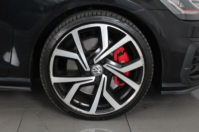 VOLKSWAGEN GOLF GTI PERFORMANCE TSI DSG - 5917 - 70