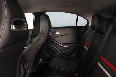 MERCEDES A-CLASS A180 CDI BLUEEFFICIENCY SE - 5913 - 28