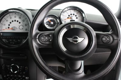 MINI CONVERTIBLE COOPER D - 5966 - 25