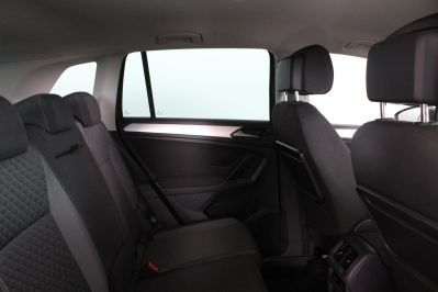 VOLKSWAGEN TIGUAN SE NAV TSI - 5906 - 49