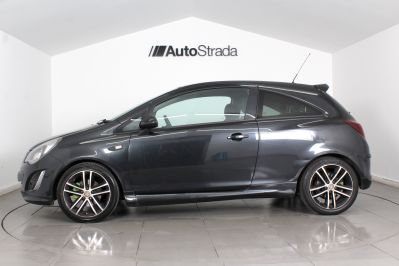 VAUXHALL CORSA BLACK EDITION - 5915 - 6